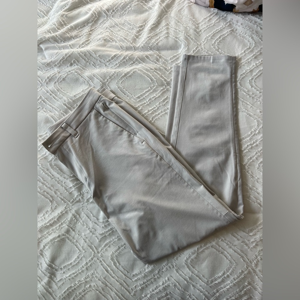 Lululemon Commission Slim Fit Woven Air Pant 33 x 32